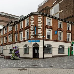 https://easyhotel-london-luton.cambridgehotelsuk.com
