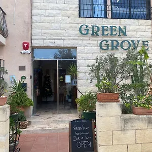 Grove Penzion Saint Julian's